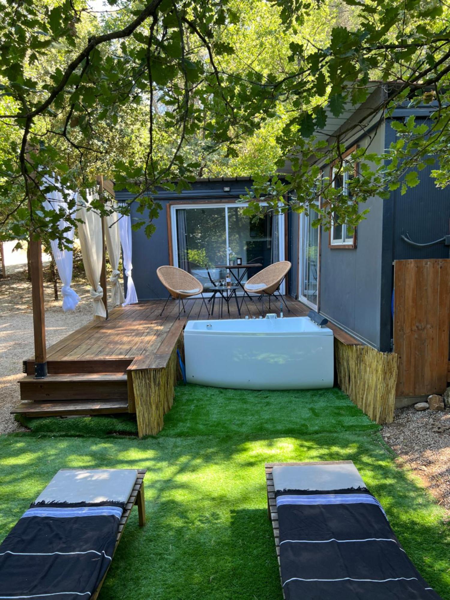 Superbe Cabane Jacuzzi Jardin Clim Wifi Parking Meyreuil Eksteriør billede